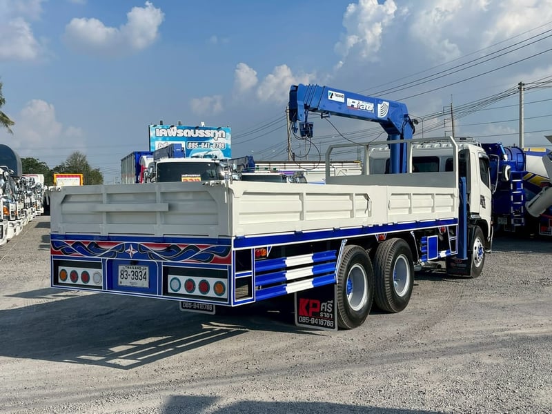 HINO FM 251แรงม้า รถบรรทุก 10ล้อ กระบะเหล็กติดเครน ปี2015