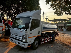 ขายด่วน! ISUZU NQR 175 แรง รถน้ำ 7,000 ลิตร จดใหม่มือแรกได้เลย สภาพพร้อมใช้