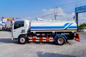 ISUZU NQR 175แรงม้า รถบรรทุก 6ล้อ บรรทุกน้ำ ปี2015