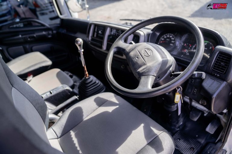 ขาย 6 ล้อ ตู้เย็น HINO FG 212แรงม้า รถบรรทุก 6ล้อ ตู้เย็น ปี2012 เลขไมล์น้อยกว่า 500,000 กม.