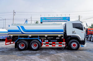 ISUZU FTR 240แรงม้า รถบรรทุก 6ล้อ บรรทุกน้ำ ปี2020