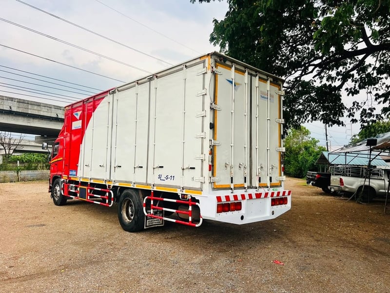 HINO FG 212แรงม้า รถบรรทุก 6ล้อ ตู้แห้ง ปี2013 HINO FG 212แรงม้า รถบรรทุก 6ล้อ ตู้แห้ง ปี2013