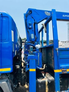 HINO FL 212แรงม้า รถบรรทุก 10ล้อ กระบะเหล็กติดเครน ปี2007