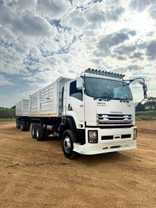 ISUZU FXZ 360แรงม้า รถบรรทุก 10ล้อ พ่วงแม่ลูก ปี2014