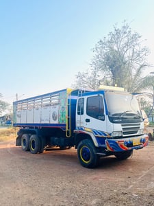 ISUZU FXZ 270แรงม้า รถบรรทุก 10ล้อ ดั้มพ์ ปี2000