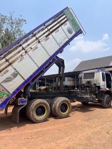 ISUZU FXZ 270แรงม้า รถบรรทุก 10ล้อ ดั้มพ์ ปี2000