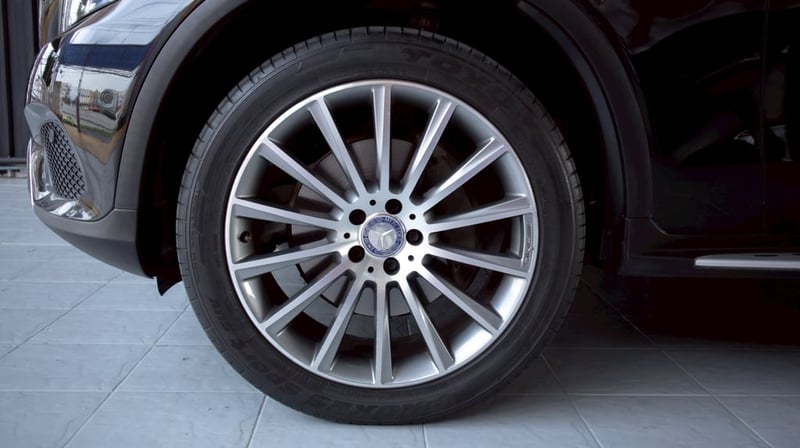 💎 Mercedes-Benz GLC 250d 4MATIC ปี 2017 | SUV หรู ขับเคลื่อน 4 ล้อ 💎 ⚡️ ดีไซน์สปอร์ต พร้อมสมรรถนะเหนือระดับ ⚡️