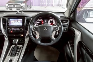 Mitsubishi Pajero Sport GT Premium 2WD ปี 2017 ตัวท็อปสุด พร้อมลุยทุกเส้นทาง หรูหราเกินราคา! Mitsubishi Pajero Sport GT Premium 2WD ปี 2017 ตัวท็อปสุด พร้อมลุยทุกเส้นทาง หรูหราเกินราคา!