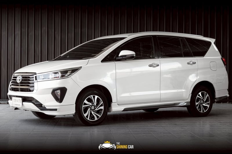 TOYOTA INNOVA CRYSTA 2.8 AT ปี 2021