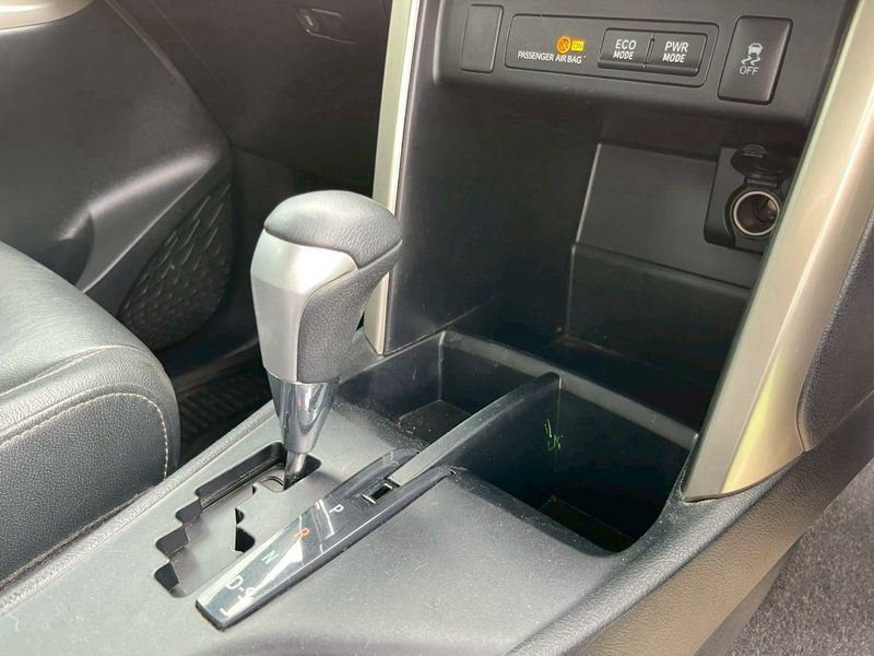 🚐 TOYOTA INNOVA CRYSTA 2.8 PREMIUM AUTO ปี 2022 💎 รถครอบครัว MPV สุดหรู สภาพนางฟ้า ไมล์น้อย พร้อมใช้!