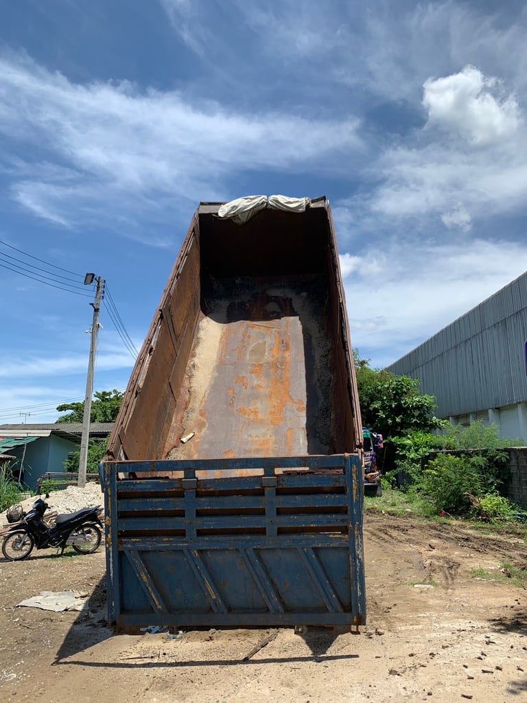 HINO FM 260แรงม้า รถบรรทุก 10ล้อ ดั้มพ์ ปี2018
