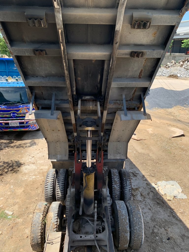 HINO FM 260แรงม้า รถบรรทุก 10ล้อ ดั้มพ์ ปี2018