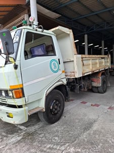 HINO Km777 117แรงม้า รถบรรทุก 6ล้อ ดั้มพ์ ปี1989 เลขไมล์น้อยกว่า 500,000 กม.