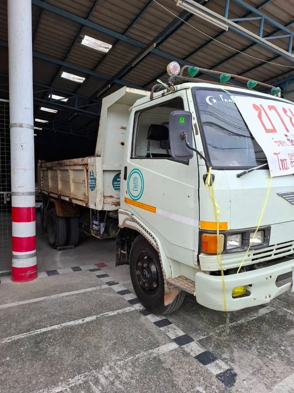 HINO Km777 117แรงม้า รถบรรทุก 6ล้อ ดั้มพ์ ปี1989 เลขไมล์น้อยกว่า 500,000 กม.