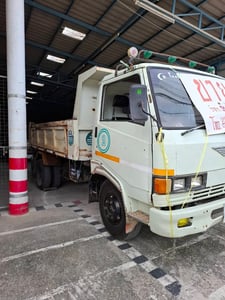 HINO Km777 117แรงม้า รถบรรทุก 6ล้อ ดั้มพ์ ปี1989 เลขไมล์น้อยกว่า 500,000 กม.