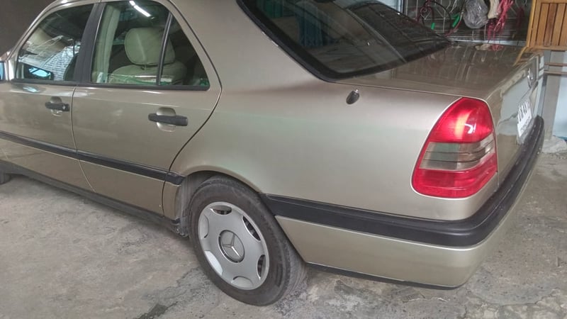 ปี1997 สภาพดี ไมล์140,000กม.ครับ