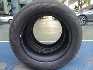 ยาง225 60 18 สภาพพอใช้ครับ