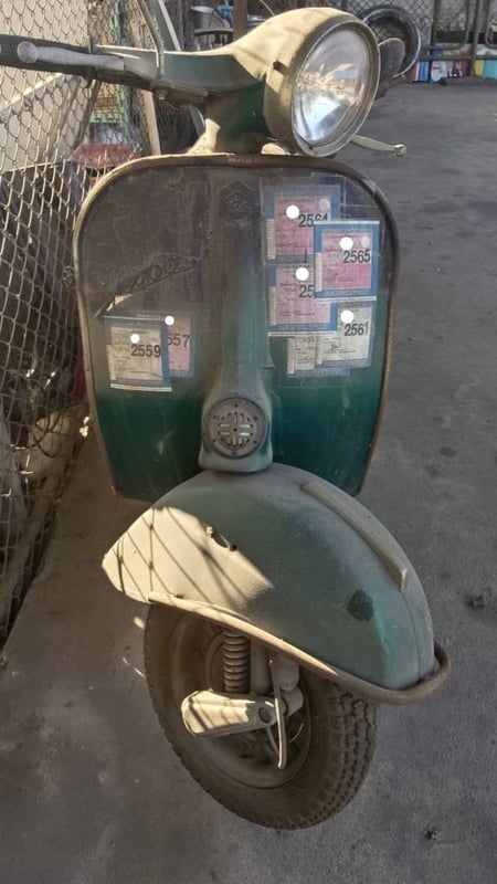 เวสป้าสภาพเดิมครับ เวสป้าสภาพเดิมครับ