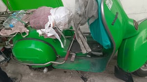 เวสป้าอินเดียมือ1จากห้างครับ