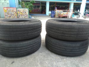 ยาง225 60 18 สภาพพอใช้ครับ