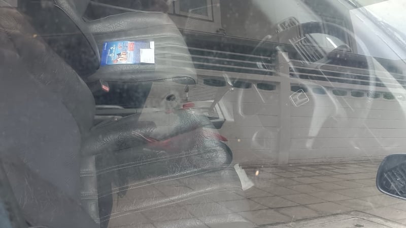 ซีวิคท้ายแดงครับ