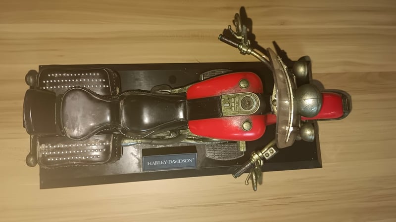 โมเดลฮาเลย๋ยาว12นิ้วครับ โมเดลฮาเลย๋ยาว12นิ้วครับ