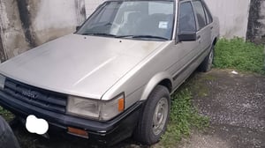 โคโรลล่าท้ายตัดครับ