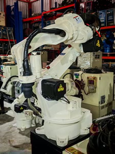 หุ่นยนต์เชื่อม OTC FD-B4 