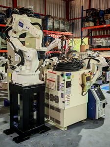 หุ่นยนต์เชื่อม OTC FD-B4 