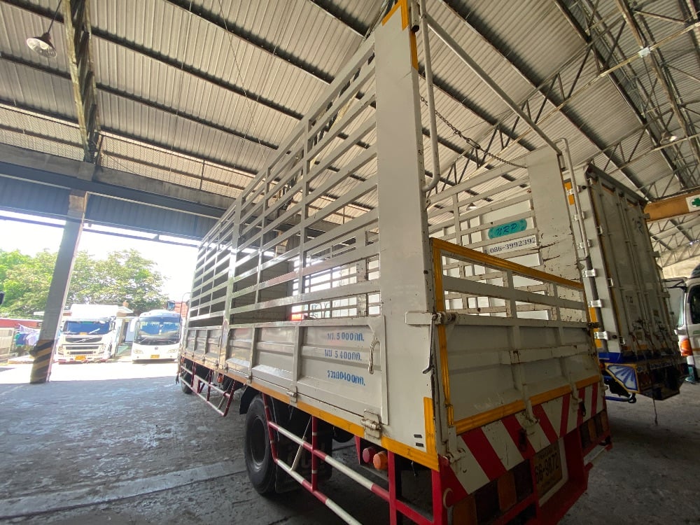 ISUZU FRR190" FRR90MMXXU 6 ล้อ, กระบะแผงข้าง" 190แรงม้า รถบรรทุก 4ล้อ กระบะคอกสูง ปี2021