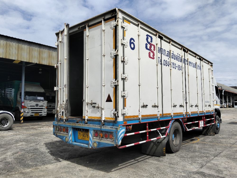 ISUZU ISUZU FTR240 "ISUZU FTR34QXXXU 240แรงม้า รถบรรทุก 6ล้อ ตู้แห้ง ปี2019 เลขไมล์น้อยกว่า 800,000 กม. ISUZU ISUZU FTR240 "ISUZU FTR34QXXXU 240แรงม้า รถบรรทุก 6ล้อ ตู้แห้ง ปี2019 เลขไมล์น้อยกว่า 800,000 กม.
