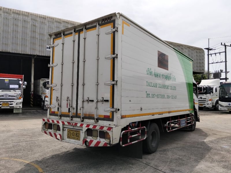 ISUZU  FRR210 FRR90LSXXU 210แรงม้า รถบรรทุก 6ล้อ ตู้แห้ง ปี2019 เลขไมล์น้อยกว่า 100,000 กม. (ทะเบียน 71-0182)