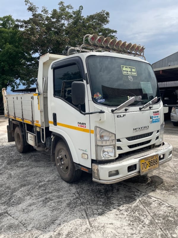 ISUZU ISUZU NMR130  NMR85EXXXU 130แรงม้า รถบรรทุก 6ล้อ ดั้มพ์ ปี2021