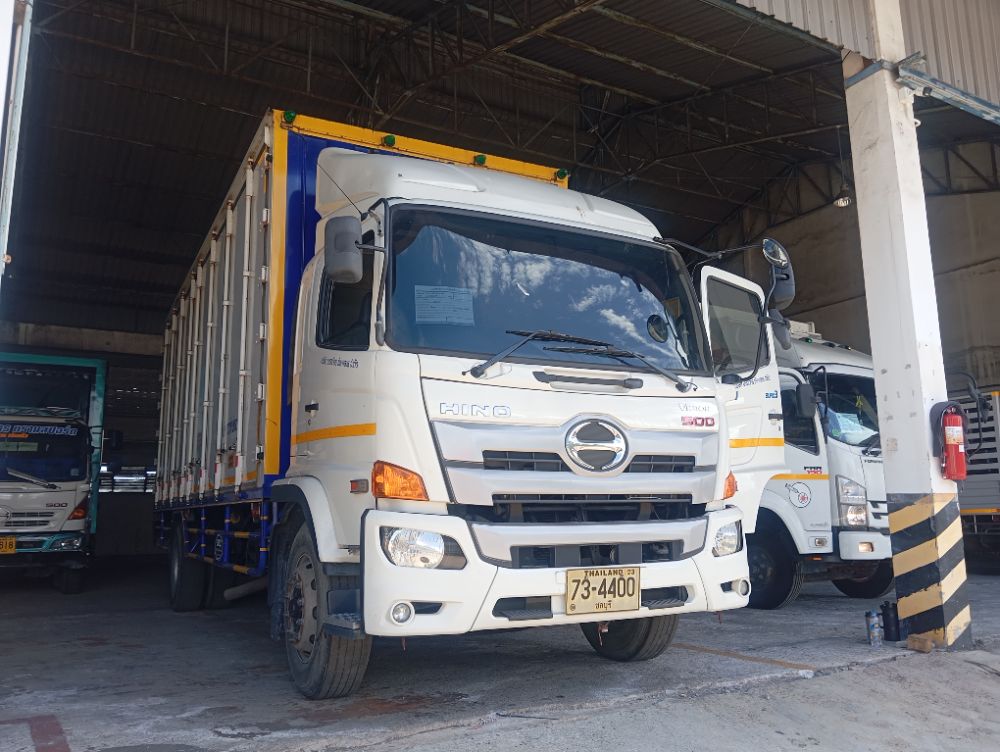 HINO HINO VICTOR500  FG8JP1A-JGT 240แรงม้า รถบรรทุก 6ล้อ ตู้แห้ง ปี2019