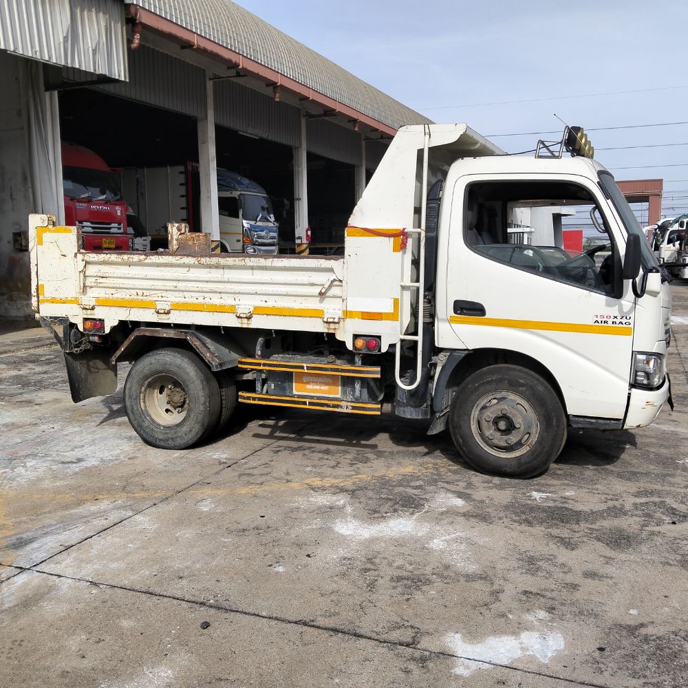 HINO HINO 300 INNOVATOR "HINO XZU600R-HKTQLT3 150แรงม้า รถบรรทุก 6ล้อ ดั้มพ์ ปี2021 เลขไมล์น้อยกว่า 500,000 กม. HINO HINO 300 INNOVATOR "HINO XZU600R-HKTQLT3 150แรงม้า รถบรรทุก 6ล้อ ดั้มพ์ ปี2021 เลขไมล์น้อยกว่า 500,000 กม.