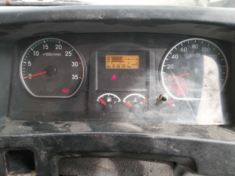 ISUZU ISUZU FTR240 "ISUZU FTR34QXXXU 240แรงม้า รถบรรทุก 6ล้อ ตู้แห้ง ปี2019 เลขไมล์น้อยกว่า 800,000 กม. ISUZU ISUZU FTR240 "ISUZU FTR34QXXXU 240แรงม้า รถบรรทุก 6ล้อ ตู้แห้ง ปี2019 เลขไมล์น้อยกว่า 800,000 กม.