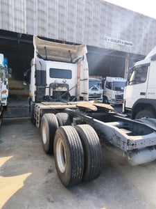 VOLVO FM 400 FM1362T34400ALS 400แรงม้า รถบรรทุก หัวลาก 10ล้อ หัวลาก เฉพาะหัว ปี2006 เลขไมล์มากกว่า 800,000 กม. (ทะเบียน 68-3736) VOLVO FM 400 FM1362T34400ALS 400แรงม้า รถบรรทุก หัวลาก 10ล้อ หัวลาก เฉพาะหัว ปี2006 เลขไมล์มากกว่า 800,000 กม. (ทะเบียน 68-3736)
