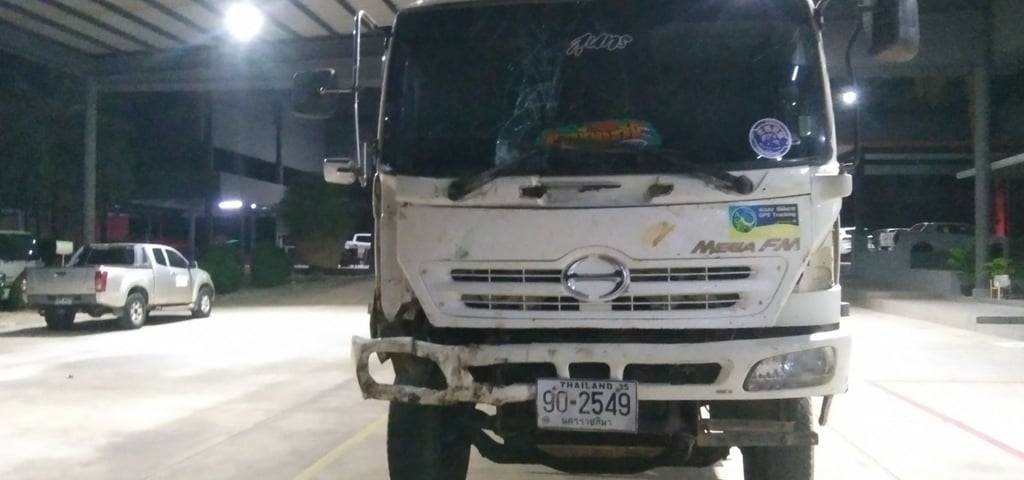 HINO HINO MIEGA FM FM2PNPD 314แรงม้า รถบรรทุก 10ล้อ กระบะคอกสูง ปี2011 HINO HINO MIEGA FM FM2PNPD 314แรงม้า รถบรรทุก 10ล้อ กระบะคอกสูง ปี2011