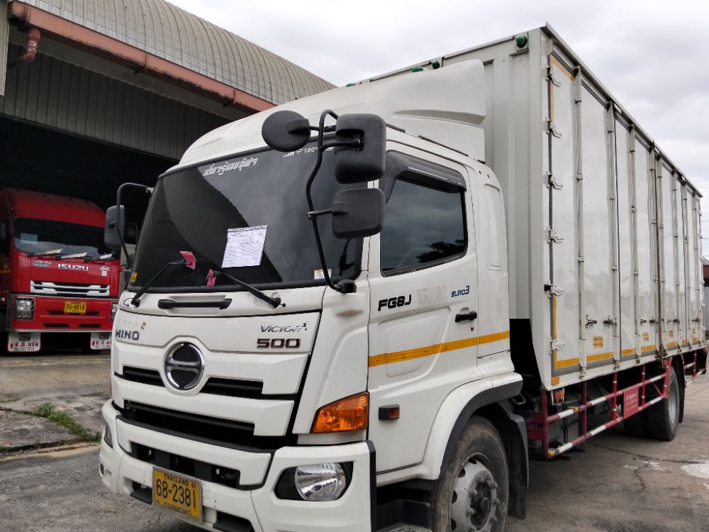 HINO VICTOR500 FG8JR1A-JGT 240แรงม้า รถบรรทุก 6ล้อ ตู้แห้ง ปี2022 เลขไมล์น้อยกว่า 500,000 กม. (ทะเบียน 68-2381) HINO VICTOR500 FG8JR1A-JGT 240แรงม้า รถบรรทุก 6ล้อ ตู้แห้ง ปี2022 เลขไมล์น้อยกว่า 500,000 กม. (ทะเบียน 68-2381)