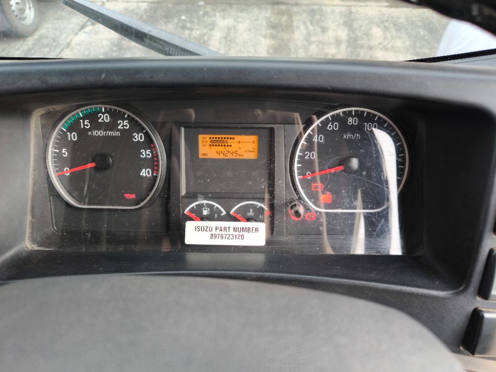 ISUZU ISUZU FRR210	ISUZU FRR90HSXTU  210แรงม้า รถบรรทุก 6ล้อ ดั้มพ์ ปี2022 เลขไมล์น้อยกว่า 50,000 กม.