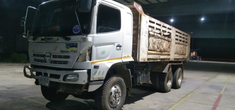 HINO HINO  MIEGA FM FM2PNPD 314แรงม้า รถบรรทุก 10ล้อ กระบะคอกสูง ปี2011