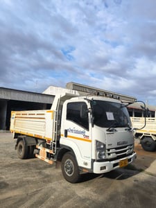 ISUZU FRR210 FRR90HSXTU  210แรงม้า รถบรรทุก 6ล้อ ดั้มพ์ ปี2022 เลขไมล์น้อยกว่า 50,000 กม. (ทะเบียน 74-1807)
