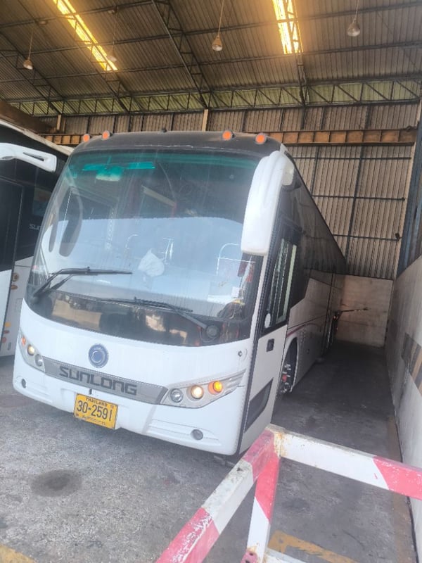 SUNLONG SLK6122D รถโดยสารบัส 43 ที่นั่ง" จดทะเบียนปี2015 ไมล์น้อยกว่า600,000