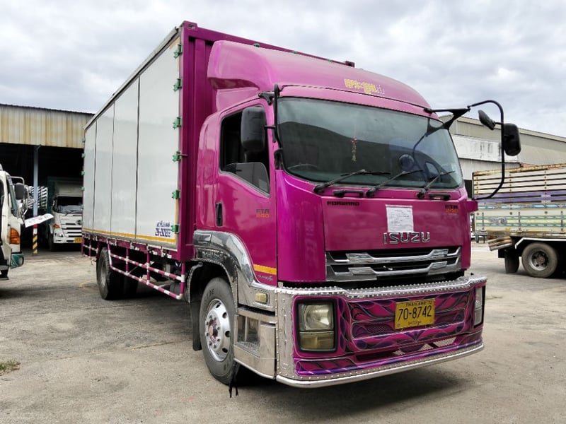 ISUZU ISUZU  FTR240	ISUZU FTR34QZL 240แรงม้า รถบรรทุก 6ล้อ ตู้แห้ง ปี2010 เลขไมล์น้อยกว่า 800,000 กม.