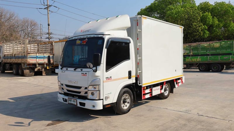 ISUZU NLR130 NLR85EXXXU 130แรงม้า รถบรรทุก 4ล้อ ตู้แห้ง ปี2023