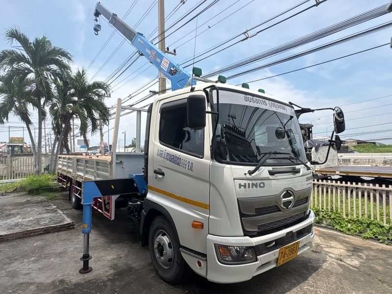 HINO HINO DOMINATOR500  FC9JLIA-CBAHF 210แรงม้า รถบรรทุก 6ล้อ กระบะเหล็กติดเครน ปี2023