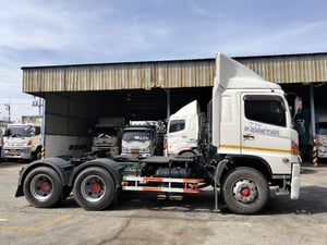 HINO 500 FM1AKLA 344 แรงม้า รถบรรทุก 10ล้อ หัวลาก เฉพาะหัว ปี2014 เลขไมล์น้อยกว่า 800,000 กม. (ทะเบียน 69-8501)