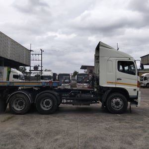 HINO 500 FM2PKMA 360แรงม้า รถบรรทุก หัวลาก 10ล้อ หัวลาก เฉพาะหัว ปี2012 เลขไมล์มากกว่า 800,000 กม. (ทะเบียน 70-5674) HINO 500 FM2PKMA 360แรงม้า รถบรรทุก หัวลาก 10ล้อ หัวลาก เฉพาะหัว ปี2012 เลขไมล์มากกว่า 800,000 กม. (ทะเบียน 70-5674)