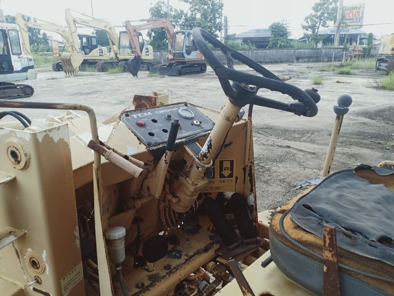 รถตักล้อยาง TCM808 ขายตามสภาพ รถอยู่ลำพูน