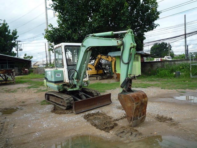  รถขุดนำเข้า MITSUBISHI MM35 หัวเก๋ง เอกสารครบ ลดราคา สภาพพร้อมใช้งาน